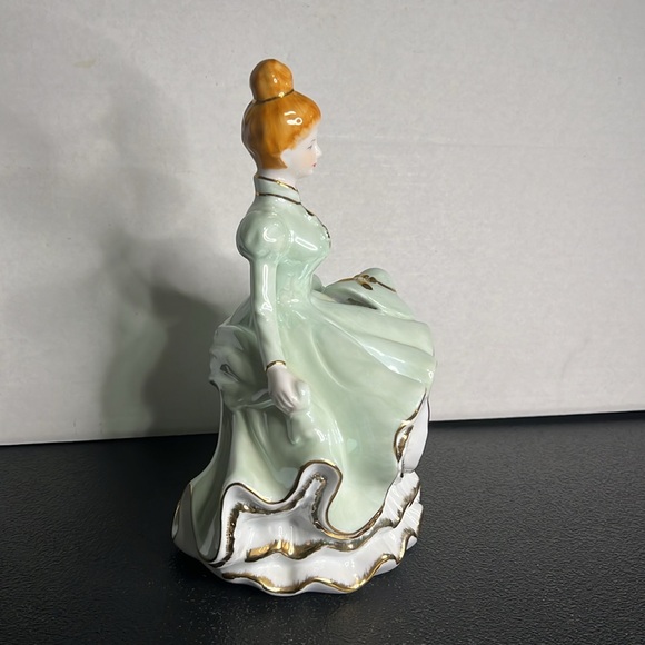 Vintage  Musical Lady Southern Belle Porcelain Ceramic Figurine "Ode to Joy" - Picture 5 of 9